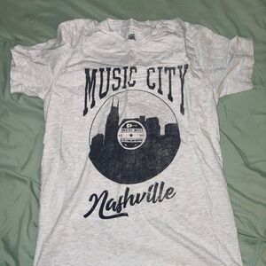 Nashville Skyline Graphic Tee - Light Gray